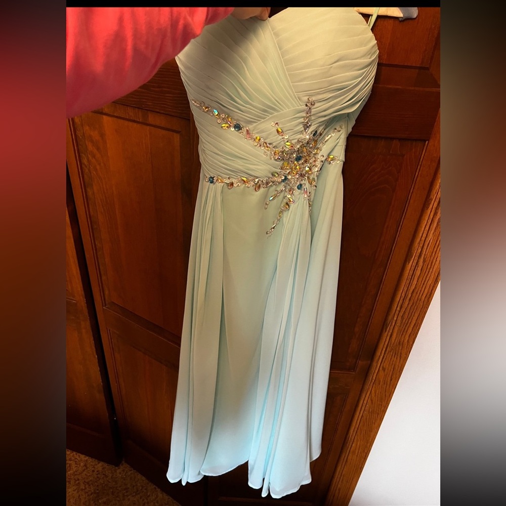 Women’s formal dress